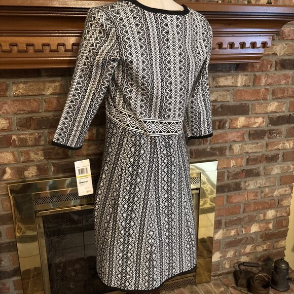 Nina Leonard Dress Womens Size M Black White Geometric Fit & Flare Knit NWT - Picture 3 of 7